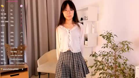 Snapshot of bridgetbottrell chatting on 10/29/25, 01:08 Hanna online show from 10/29/25, 01:08