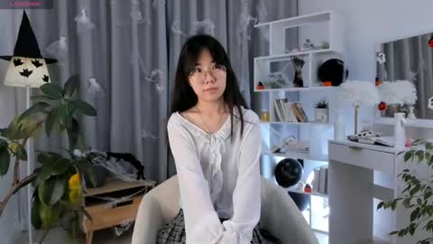 Snapshot of bridgetbottrell chatting on 11/03/25, 01:19 Hanna online show from 11/03/25, 01:19