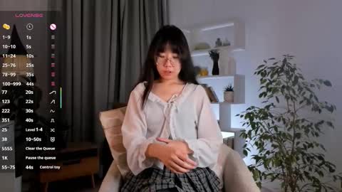 Snapshot of bridgetbottrell chatting on 11/30/25, 01:09 Hanna online show from 11/30/25, 01:09