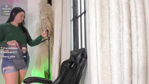    online show from 09/17/25, 11:34