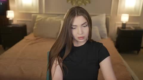 Snapshot of bright_diamonds_054 chatting on 05/15/26, 07:48 Diamonds Girls online show from 05/15/26, 07:48