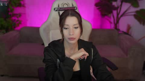 Snapshot of bright_diamonds_054 chatting on 05/26/26, 08:05 Diamonds Girls online show from 05/26/26, 08:05