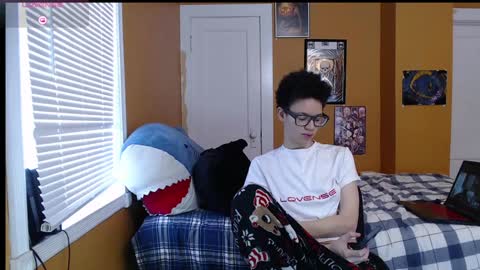 Strawberry online show from 01/12/25, 08:14