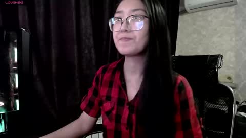 Aisha online show from 02/11/25, 07:02