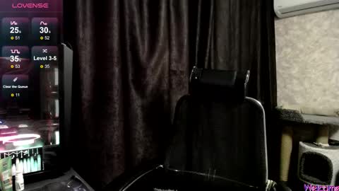 Aisha online show from 10/24/25, 08:11