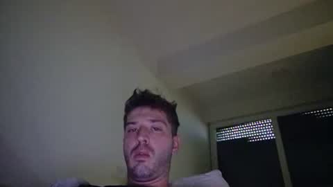 Snapshot of brii0000 chatting on 10/16/25, 01:23 brii0000 online show from 10/16/25, 01:23