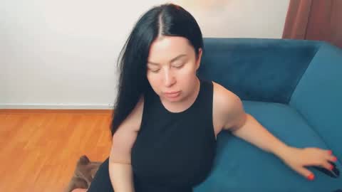 brilliantegirl_ online show from 05/26/26, 12:34