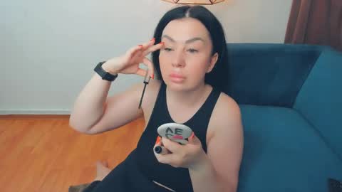 brilliantegirl_ online show from 05/27/26, 08:33