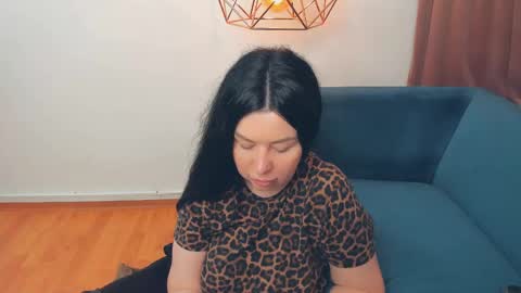 brilliantegirl_ online show from 05/29/26, 07:28