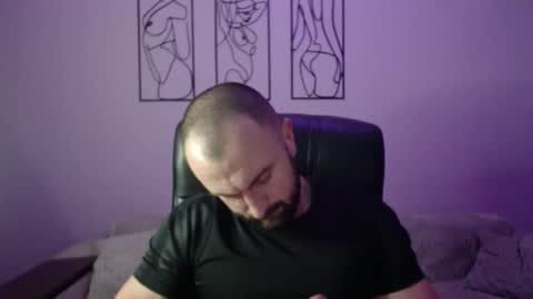 brindlefly69 online show from 12/04/25, 11:41