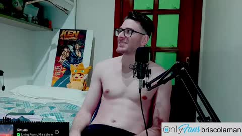 Snapshot of briscolaman chatting on 02/12/25, 02:14 Martin online show from 02/12/25, 02:14