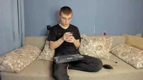 bristlebback online show from 03/26/26, 04:45