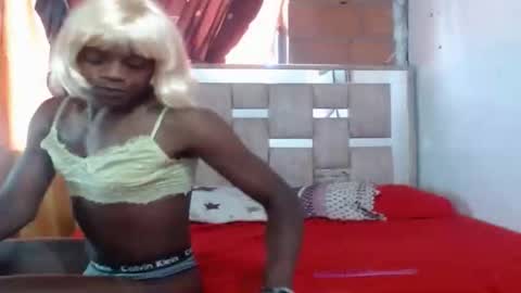 britannyts1 online show from 11/11/25, 09:48