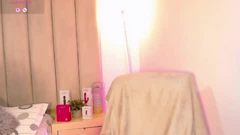 Snapshot of britanymooree chatting on 06/06/26, 11:31 Britany online show from 06/06/26, 11:31