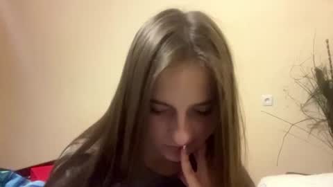 Snapshot of britanysuther chatting on 07/13/26, 05:27 Ciri online show from 07/13/26, 05:27