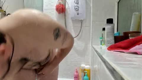 Chubby British Cock online show from 12/24/24, 09:55