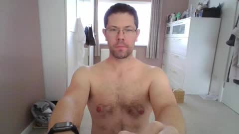 Snapshot of britguy6985 chatting on 11/06/25, 12:39 britguy6985 online show from 11/06/25, 12:39
