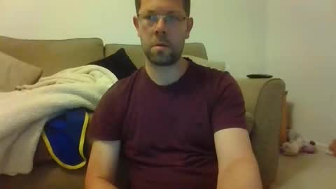 Snapshot of britguy6985 chatting on 06/10/26, 09:46 britguy6985 online show from 06/10/26, 09:46