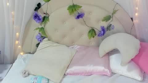 Snapshot of brithany_rousee chatting on 02/01/25, 12:05 Brithany Rousee online show from 02/01/25, 12:05