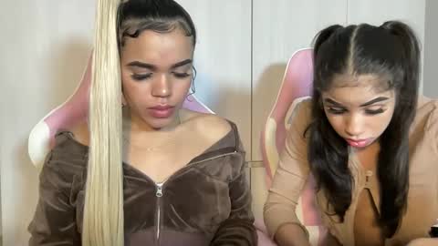 Snapshot of brithneysquirt chatting on 02/18/25, 06:48 brithneysquirt online show from 02/18/25, 06:48