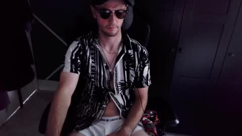 Snapshot of britishbigdick_ chatting on 09/17/25, 02:30 britishbigdick_ online show from 09/17/25, 02:30