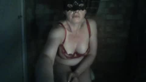 Snapshot of britishboss2 chatting on 05/30/26, 11:24 britishboss2 online show from 05/30/26, 11:24