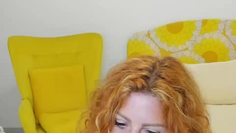 Snapshot of britishmilfpenelope chatting on 05/19/26, 09:59 Penelope online show from 05/19/26, 09:59