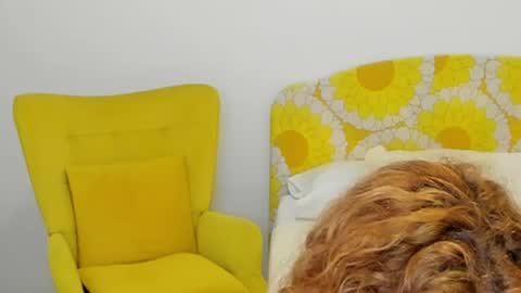 Snapshot of britishmilfpenelope chatting on 06/20/26, 09:45 Penelope online show from 06/20/26, 09:45