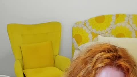 Snapshot of britishmilfpenelope chatting on 07/04/26, 04:40 Penelope online show from 07/04/26, 04:40
