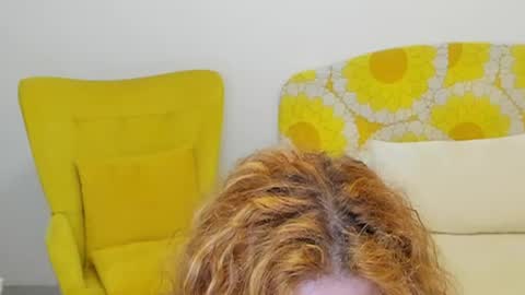 Snapshot of britishmilfpenelope chatting on 07/29/26, 04:21 Penelope online show from 07/29/26, 04:21