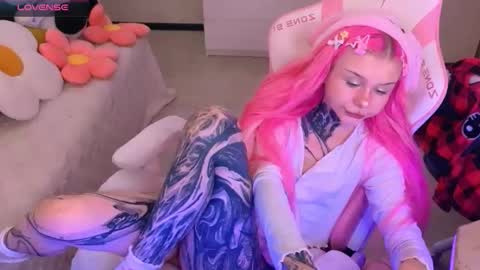 Britney online show from 10/27/25, 12:47