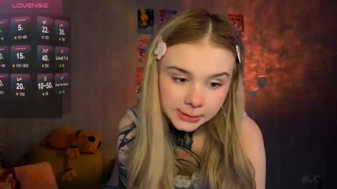 Britney online show from 02/07/26, 07:06