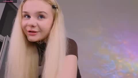 Britney online show from 03/18/26, 07:06