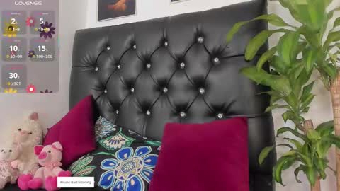 Snapshot of britney_rose13 chatting on 09/29/25, 12:16 britney rose online show from 09/29/25, 12:16