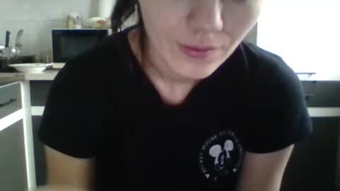 Snapshot of britneyamy chatting on 01/08/25, 01:41 Britney online show from 01/08/25, 01:41