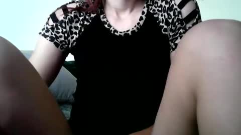 Snapshot of britneyamy chatting on 09/22/25, 03:58 Britney online show from 09/22/25, 03:58