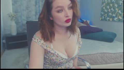 Snapshot of britneybarker chatting on 06/25/26, 11:37 britneybarker online show from 06/25/26, 11:37