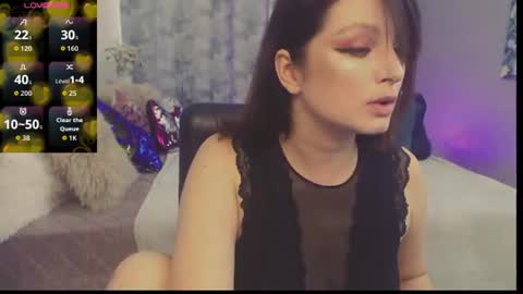 Snapshot of britneybarker chatting on 07/07/26, 12:09 britneybarker online show from 07/07/26, 12:09