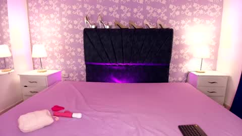 Snapshot of britneysweet_ chatting on 06/05/26, 07:41 BritneySweet online show from 06/05/26, 07:41