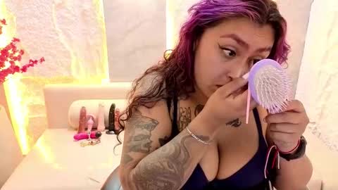 brittany_tp online show from 10/23/25, 12:59