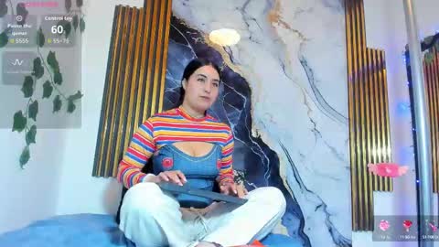 brittanyy20 online show from 10/15/25, 09:42