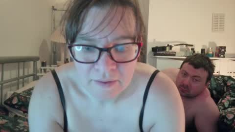 Snapshot of britvoyeurs chatting on 04/10/26, 07:18 Claire and Gary online show from 04/10/26, 07:18