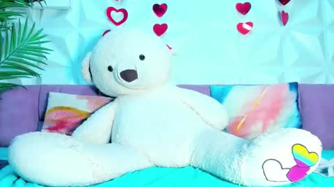 Snapshot of briyit_doll chatting on 03/26/26, 04:40 BRIYIT online show from 03/26/26, 04:40