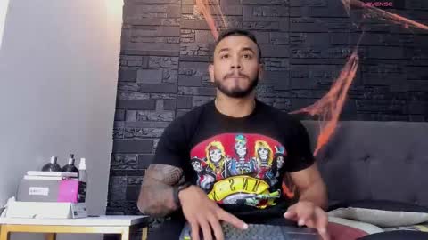 Snapshot of brock_hurn chatting on 10/26/25, 08:15 brock_hurn online show from 10/26/25, 08:15