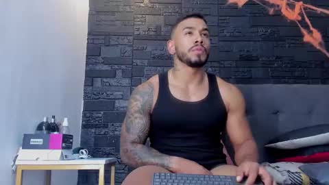 Snapshot of brock_hurn chatting on 10/31/25, 09:16 brock_hurn online show from 10/31/25, 09:16