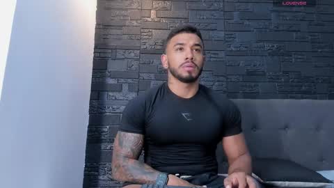 Snapshot of brock_hurn chatting on 11/17/25, 08:58 brock_hurn online show from 11/17/25, 08:58