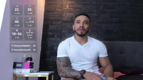 Snapshot of brock_hurn chatting on 11/30/25, 07:18 brock_hurn online show from 11/30/25, 07:18