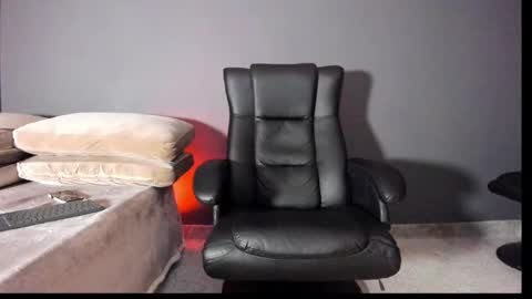 Snapshot of brockhurn_ chatting on 09/27/25, 12:59 brockhurn_ online show from 09/27/25, 12:59