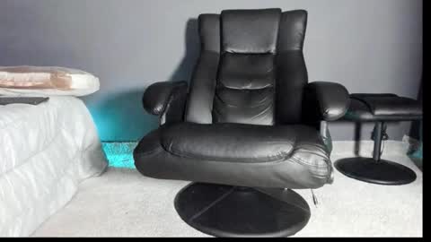 Snapshot of brockhurn_ chatting on 10/20/25, 12:22 brockhurn_ online show from 10/20/25, 12:22