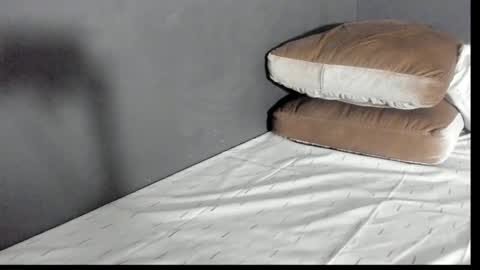 Snapshot of brockhurn_ chatting on 11/17/25, 12:27 brockhurn_ online show from 11/17/25, 12:27